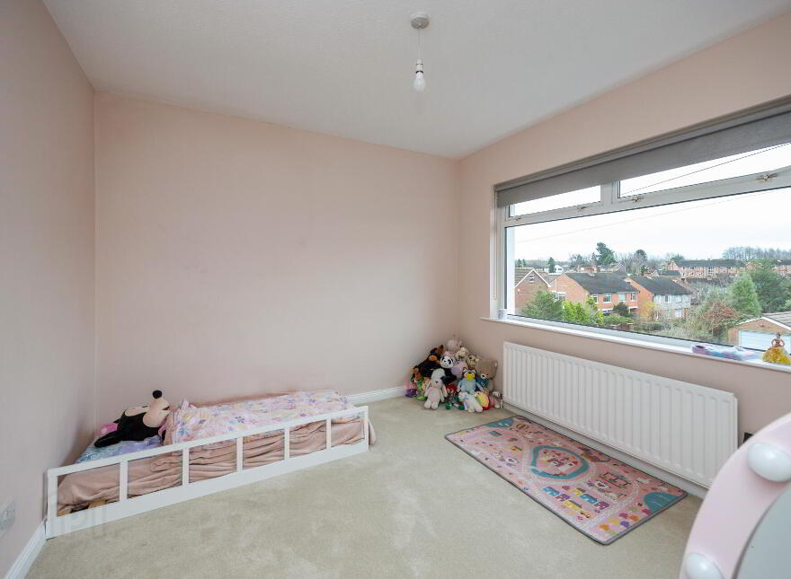 12 Hillside Drive, Stranmillis, Belfast, BT9 5EJ