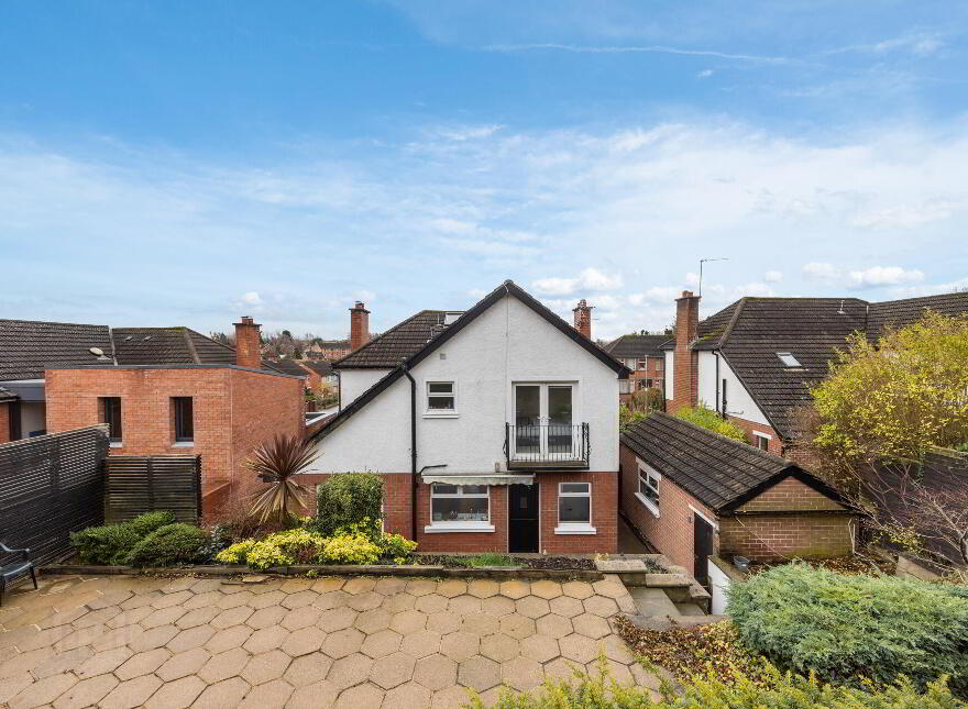 12 Hillside Drive, Stranmillis, Belfast, BT9 5EJ