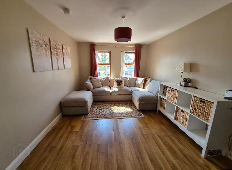 18 Lisnavale, Kilkeel, BT34 4FS