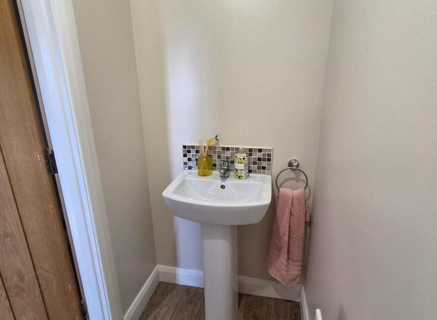 18 Lisnavale, Kilkeel, BT34 4FS
