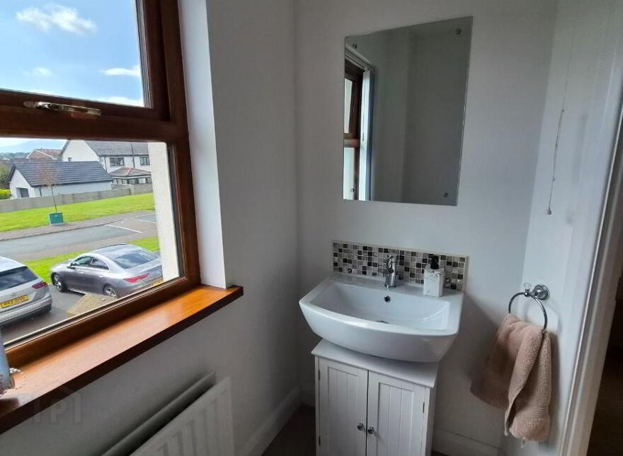18 Lisnavale, Kilkeel, BT34 4FS