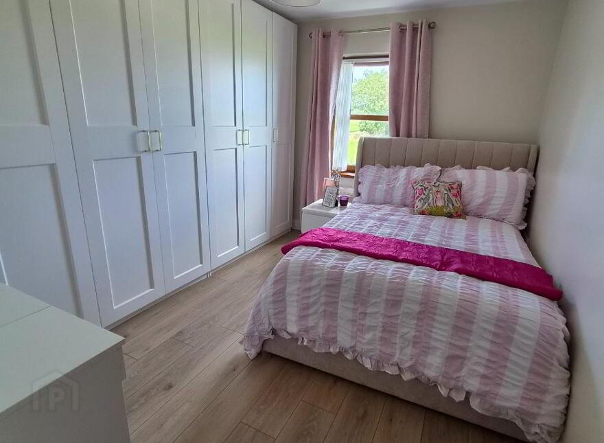 18 Lisnavale, Kilkeel, BT34 4FS