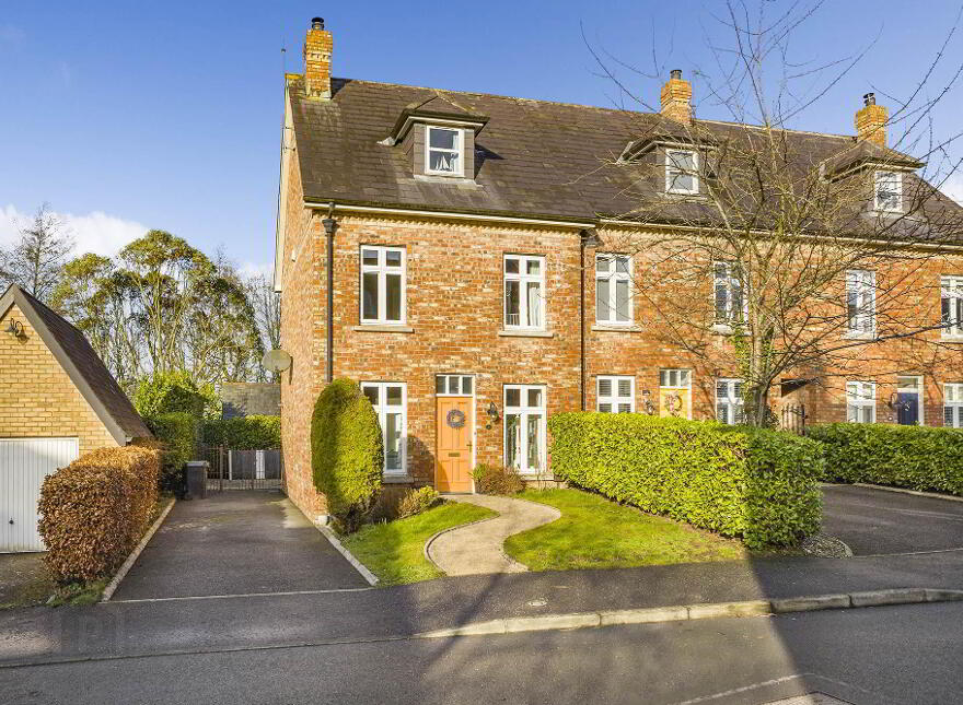 33 Governors Gate, Hillsborough, BT26 6FE