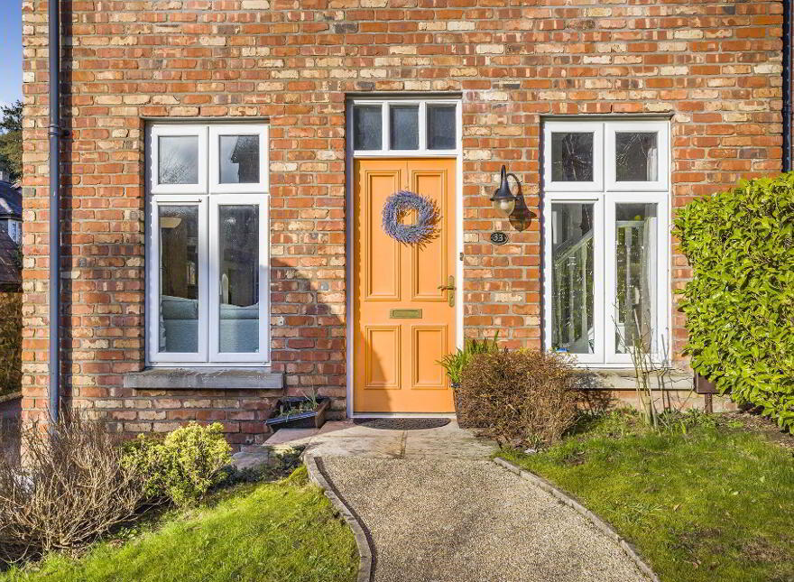 33 Governors Gate, Hillsborough, BT26 6FE