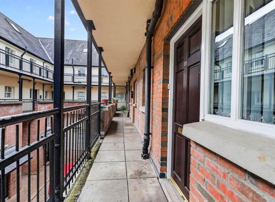 Apt 31, 48 Rossmore Drive, Belfast, BT7 3LA