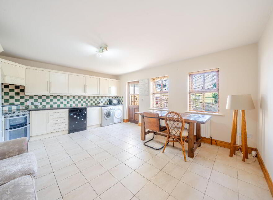 11 Elm Gardens, Balla, F23TN30
