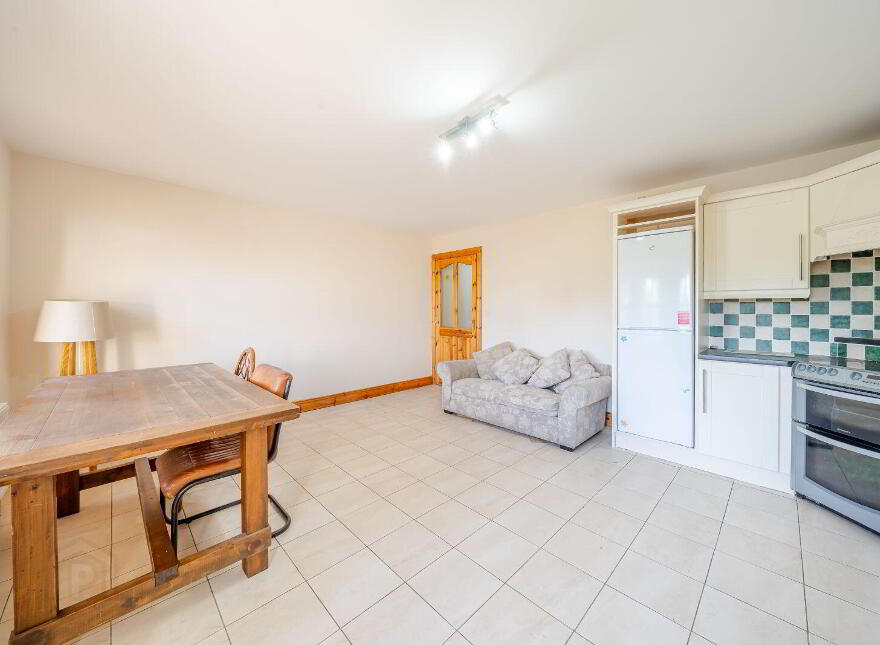 11 Elm Gardens, Balla, F23TN30