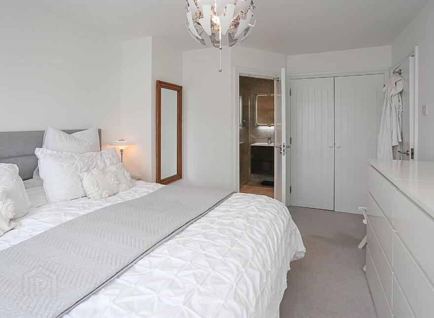9 Crawfordsburn Close, Carnalea, Bangor, BT19 1LR
