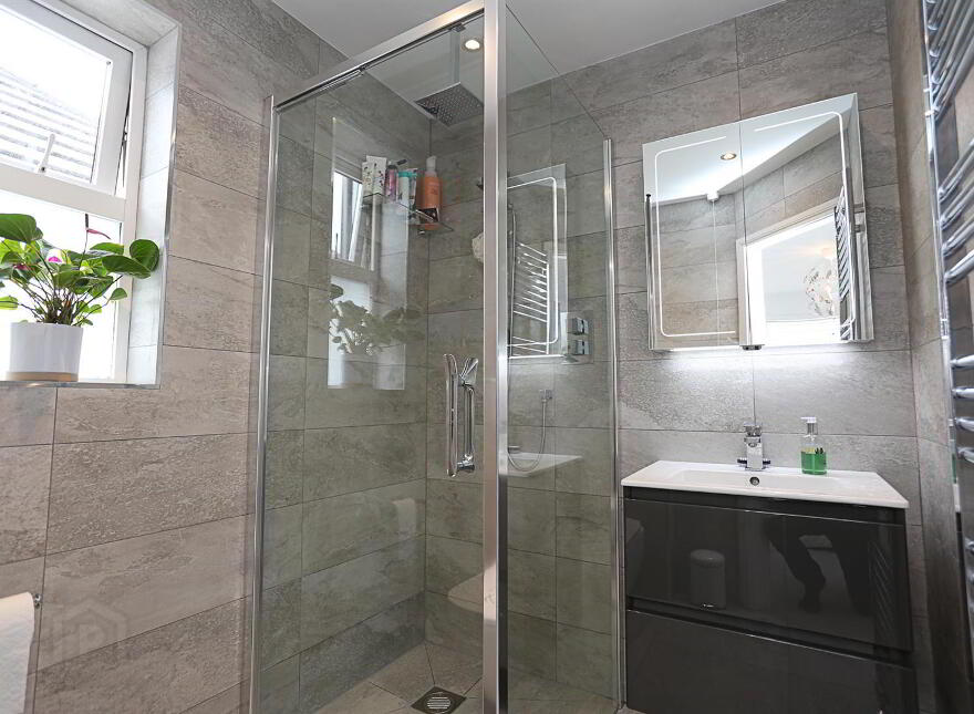 9 Crawfordsburn Close, Carnalea, Bangor, BT19 1LR