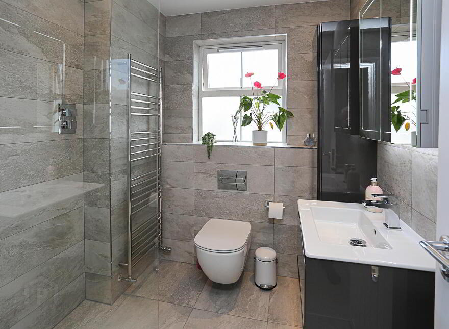 9 Crawfordsburn Close, Carnalea, Bangor, BT19 1LR