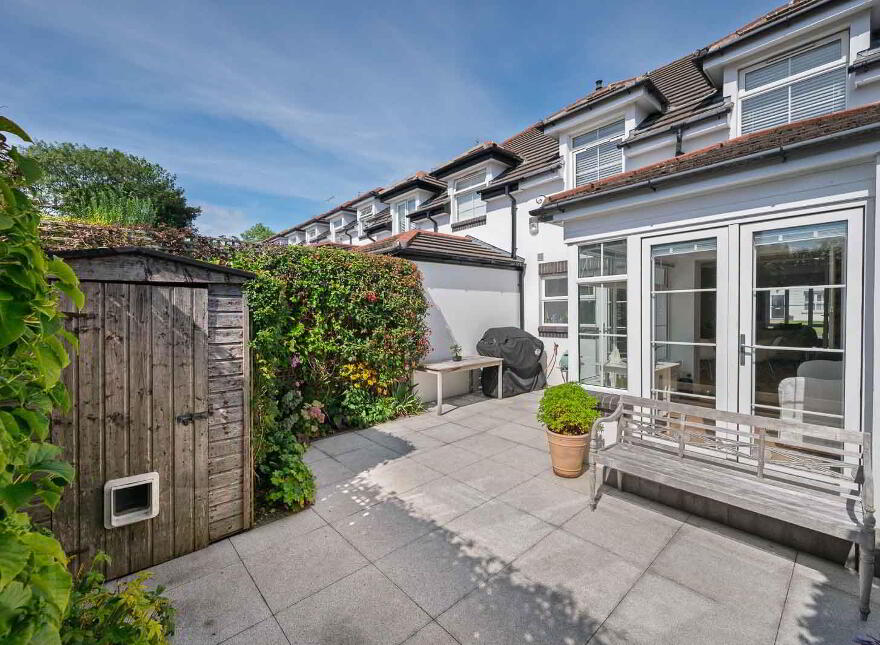 9 Crawfordsburn Close, Carnalea, Bangor, BT19 1LR