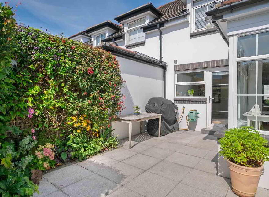 9 Crawfordsburn Close, Carnalea, Bangor, BT19 1LR