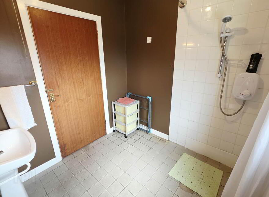 21 Harryville, Maguiresbridge, Enniskillen, BT94 4QX