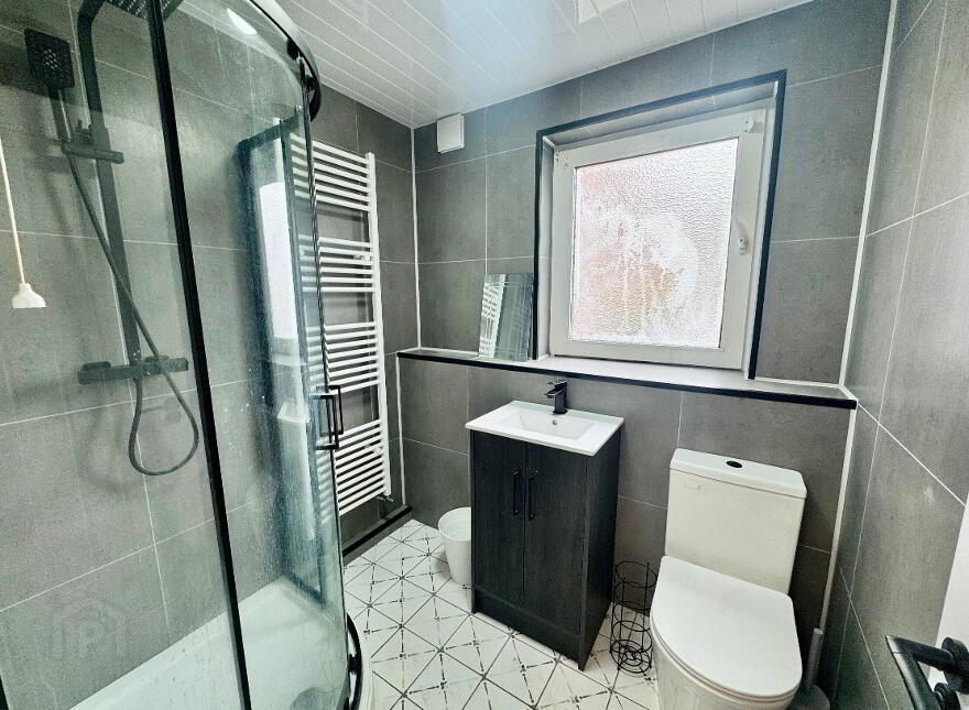Apt 3 Ascot House, Windsor Avenue North, Belfast, BT9 6EL
