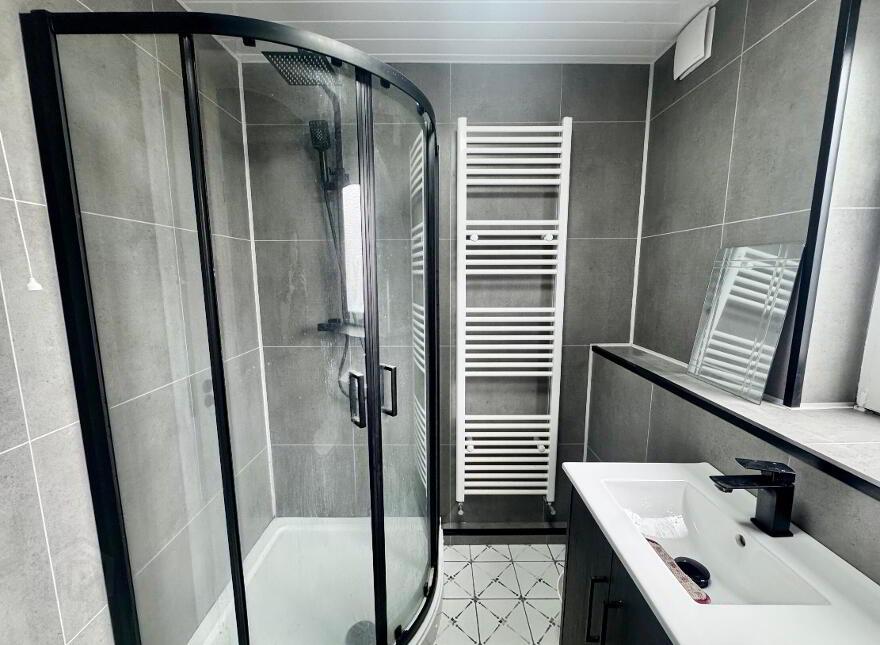 Apt 3 Ascot House, Windsor Avenue North, Belfast, BT9 6EL