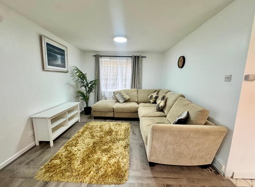 Apt 3 Ascot House, Windsor Avenue North, Belfast, BT9 6EL