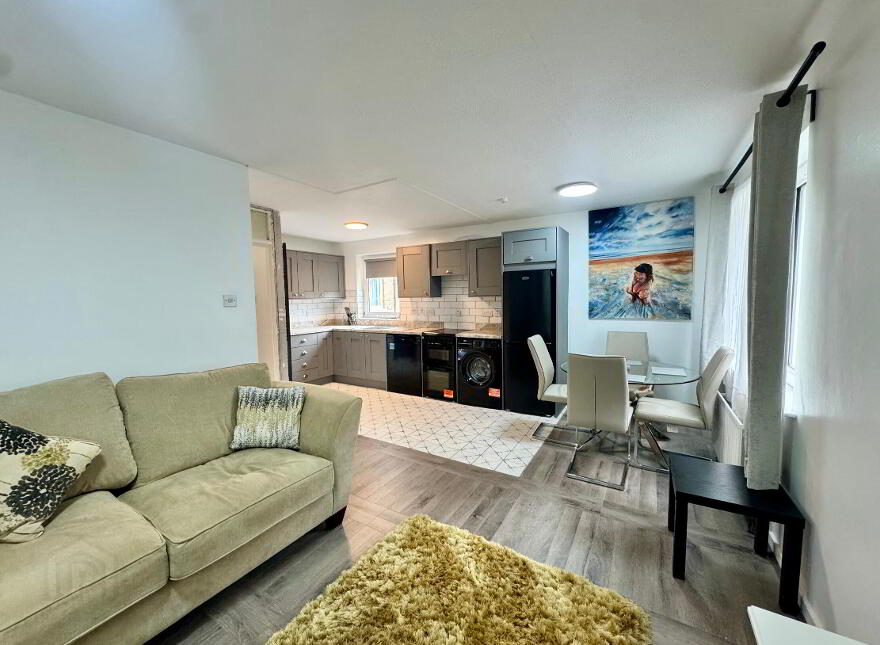 Apt 3 Ascot House, Windsor Avenue North, Belfast, BT9 6EL