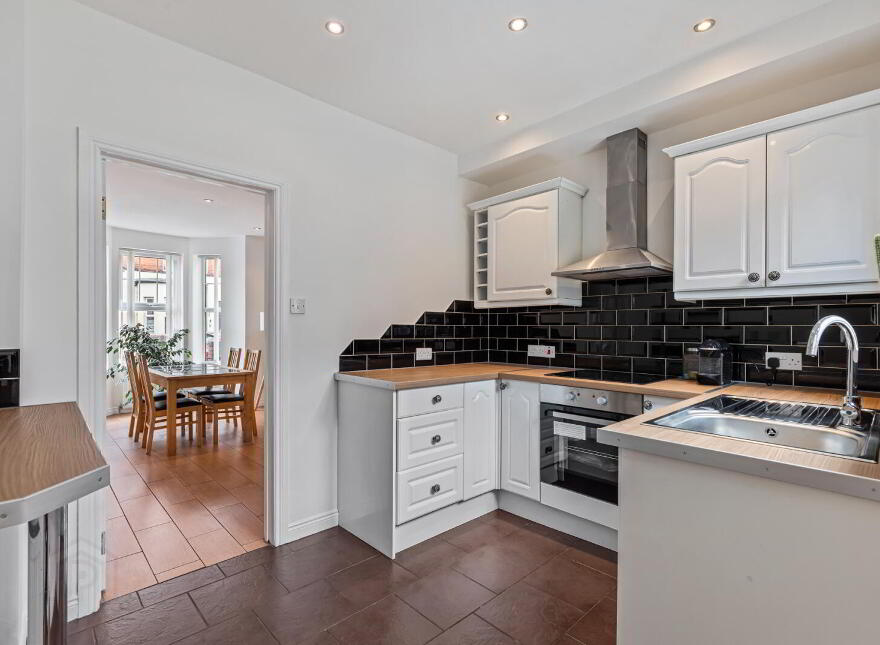 166 My Ladys Road, Belfast, BT6 8FD