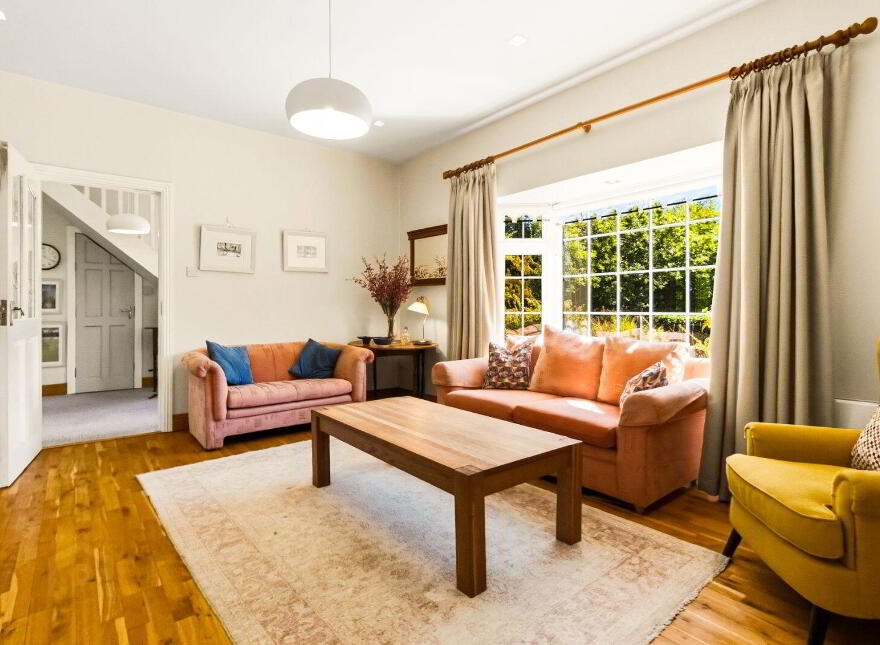 Youngrove, Midleton, P25DH39