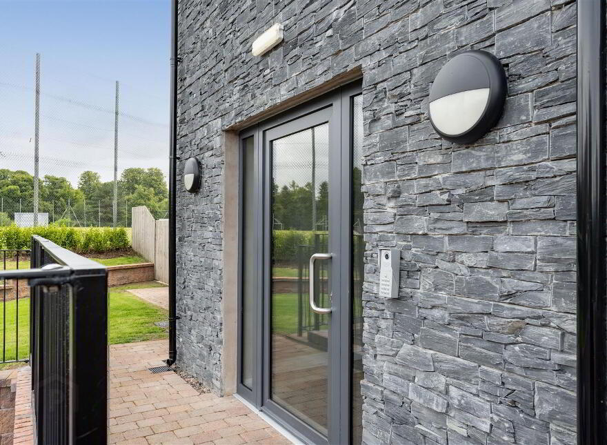 18 Kirby's Meadow, Antrim, BT41 1FP