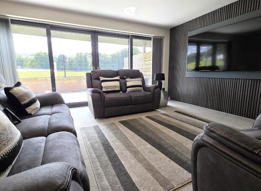 18 Kirby's Meadow, Antrim, BT41 1FP