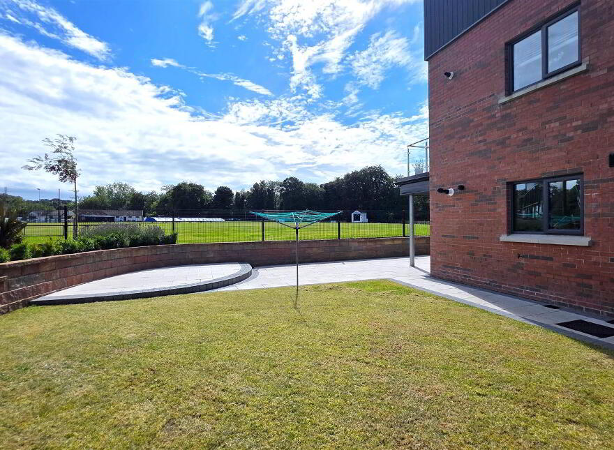 18 Kirby's Meadow, Antrim, BT41 1FP