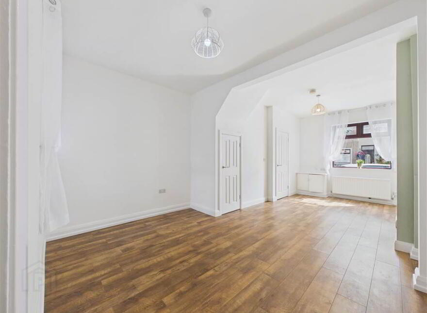 15 Oakman Street, Belfast, BT12 7BP