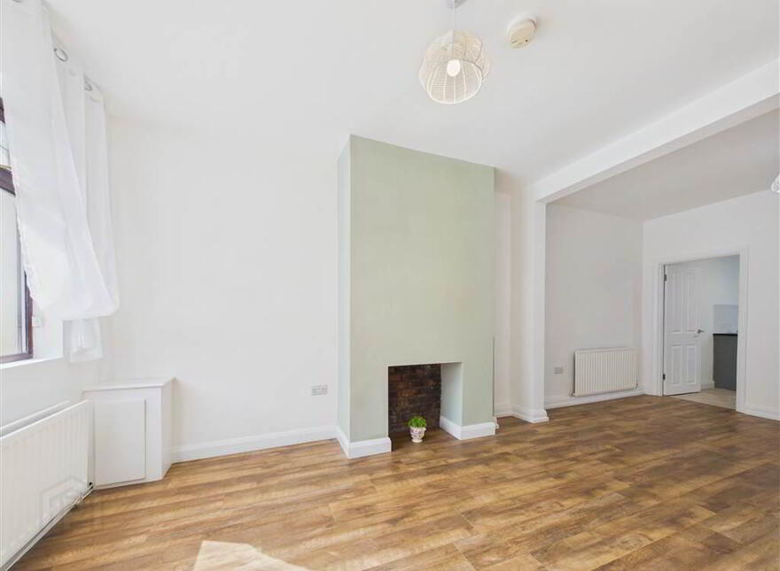 15 Oakman Street, Belfast, BT12 7BP