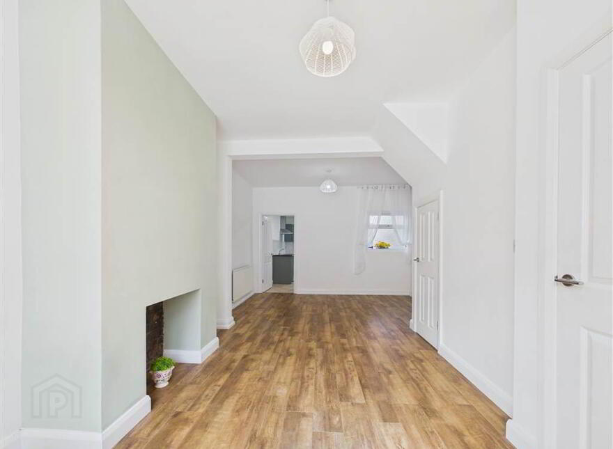 15 Oakman Street, Belfast, BT12 7BP