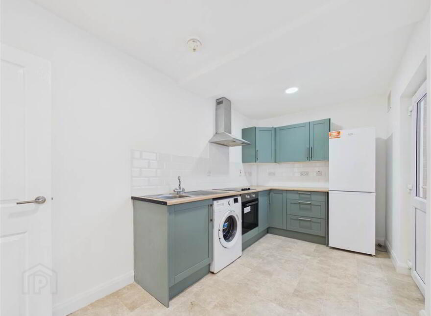 15 Oakman Street, Belfast, BT12 7BP