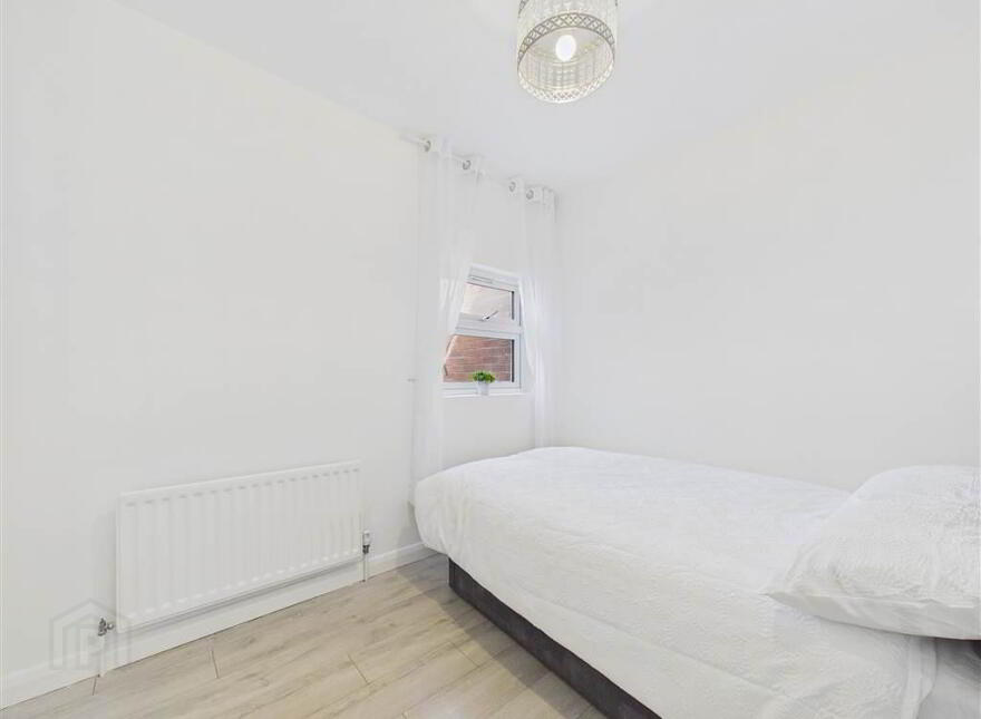 15 Oakman Street, Belfast, BT12 7BP