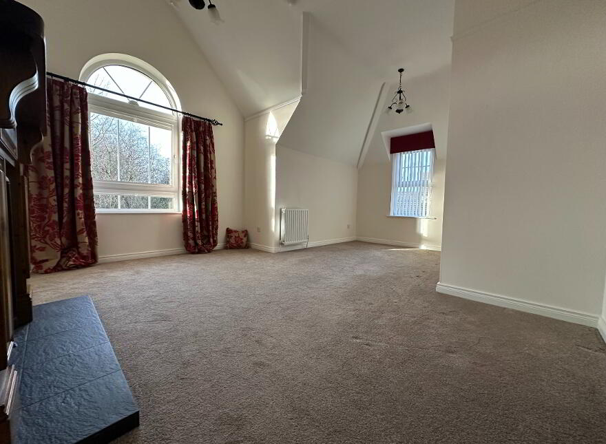 40 Tullymore Dale, Broughshane, Ballymena, BT43 7TD