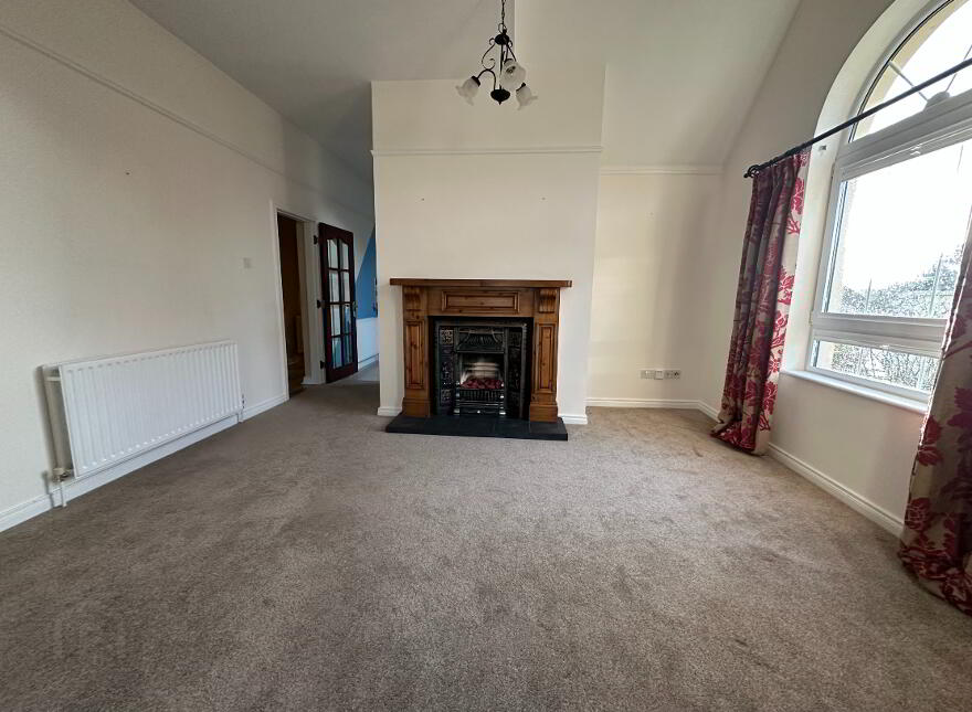 40 Tullymore Dale, Broughshane, Ballymena, BT43 7TD