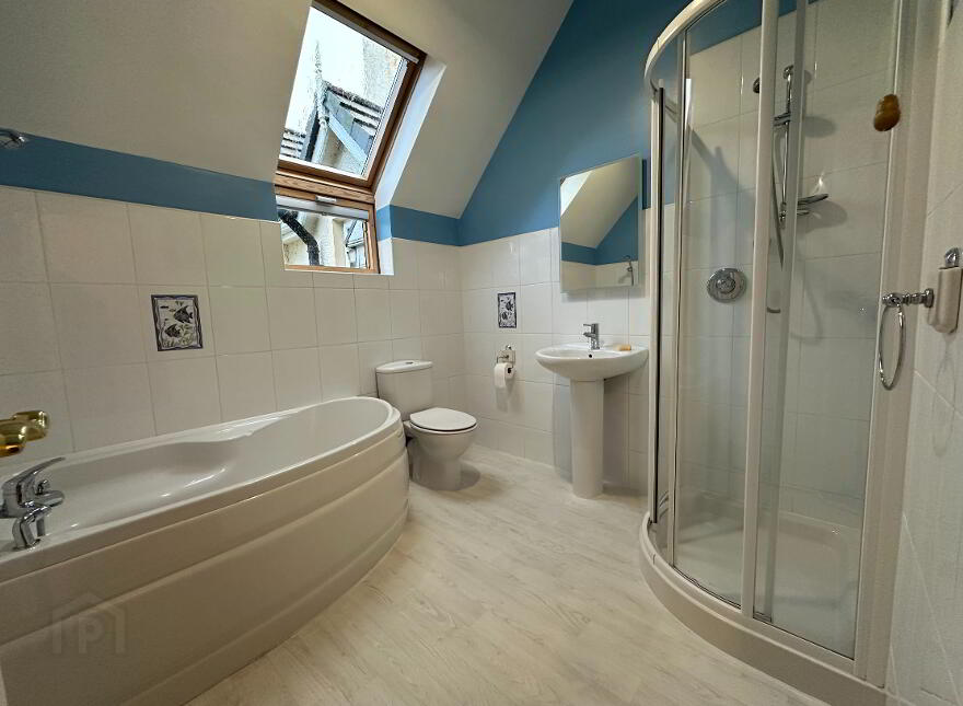 40 Tullymore Dale, Broughshane, Ballymena, BT43 7TD