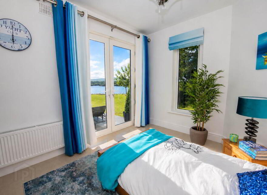 The Pink House, Carrickfinn, Kincasslagh, F94YK37
