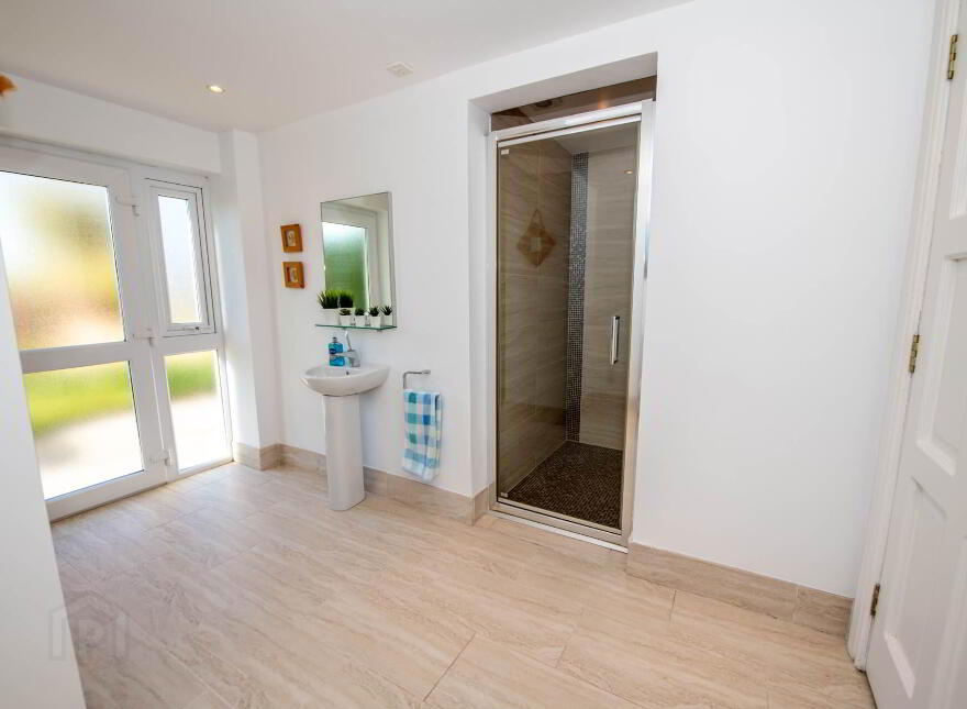 The Pink House, Carrickfinn, Kincasslagh, F94YK37