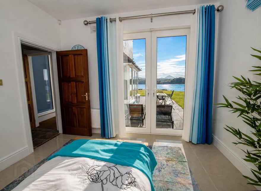 The Pink House, Carrickfinn, Kincasslagh, F94YK37