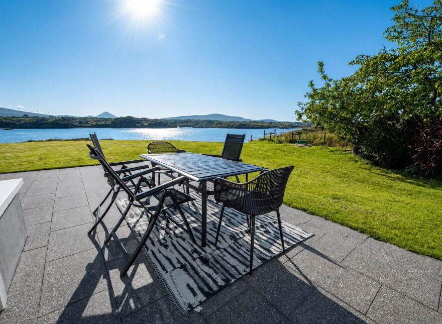 The Pink House, Carrickfinn, Kincasslagh, F94YK37