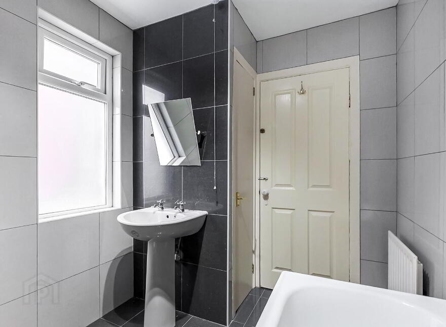 28 Glandore Drive, Belfast, BT15 3FG
