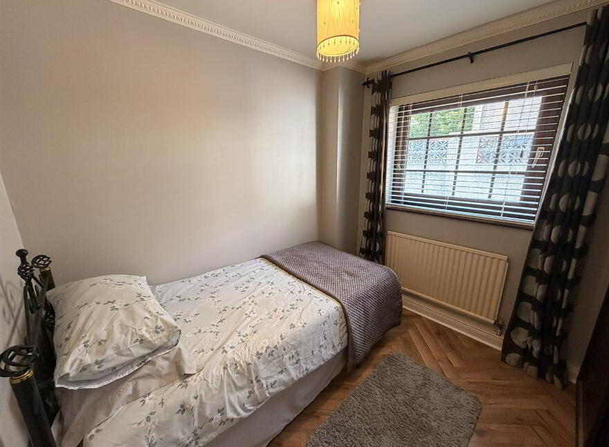 8 Vaddegan Road, Newtownabbey, BT36 7SW
