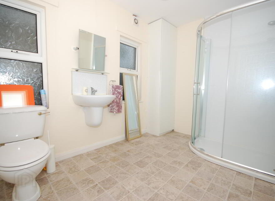 7 Ulsterville Place, Lisburn Road, Belfast, BT9 7BH