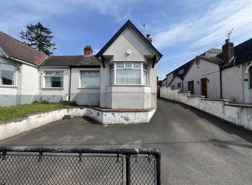 176 Saintfield Road, Belfast, BT8 6HF photo