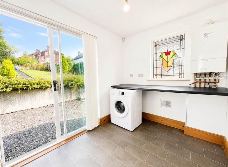 176 Saintfield Road, Belfast, BT8 6HF