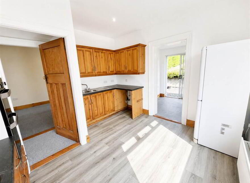 176 Saintfield Road, Belfast, BT8 6HF