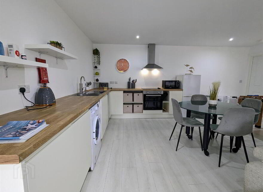 19 Tollymore Road, Newcastle, BT33 0JL