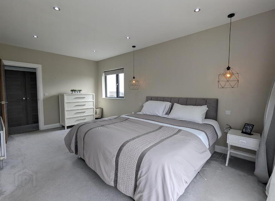 19 Tollymore Road, Newcastle, BT33 0JL