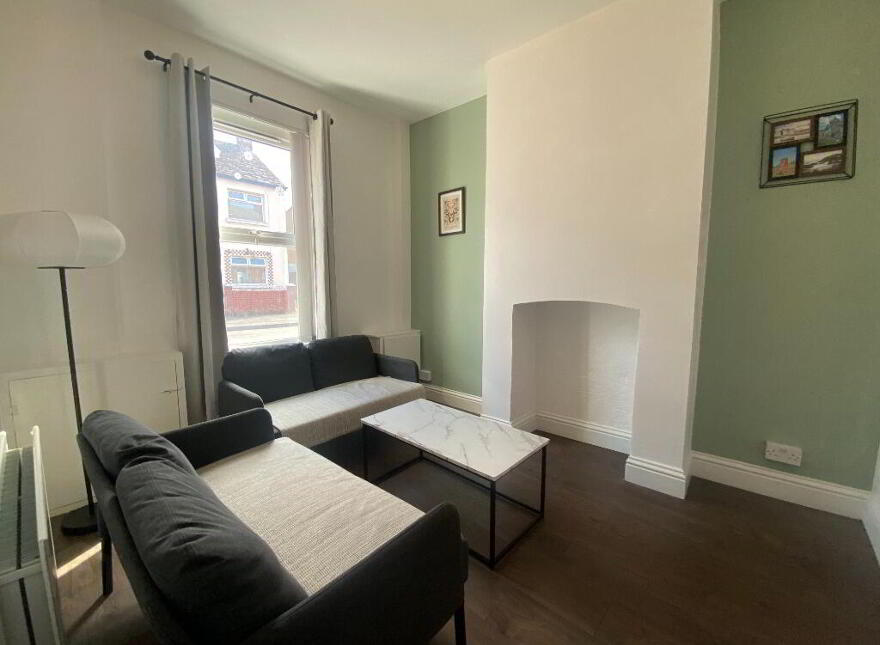 42 Channing Street, Belfast, BT5 5GP