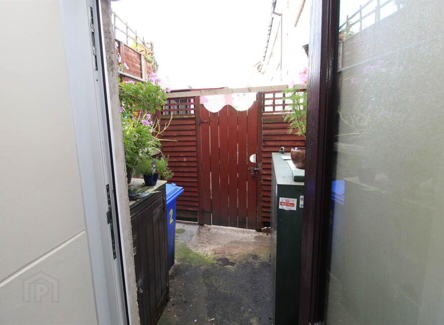 2a Castleward Park, Belfast, BT8 7DG