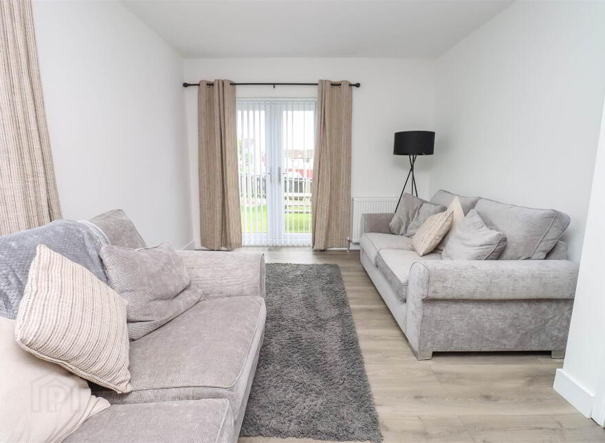 42, A Enler Park West, Dundonald, Belfast, BT16 2DS