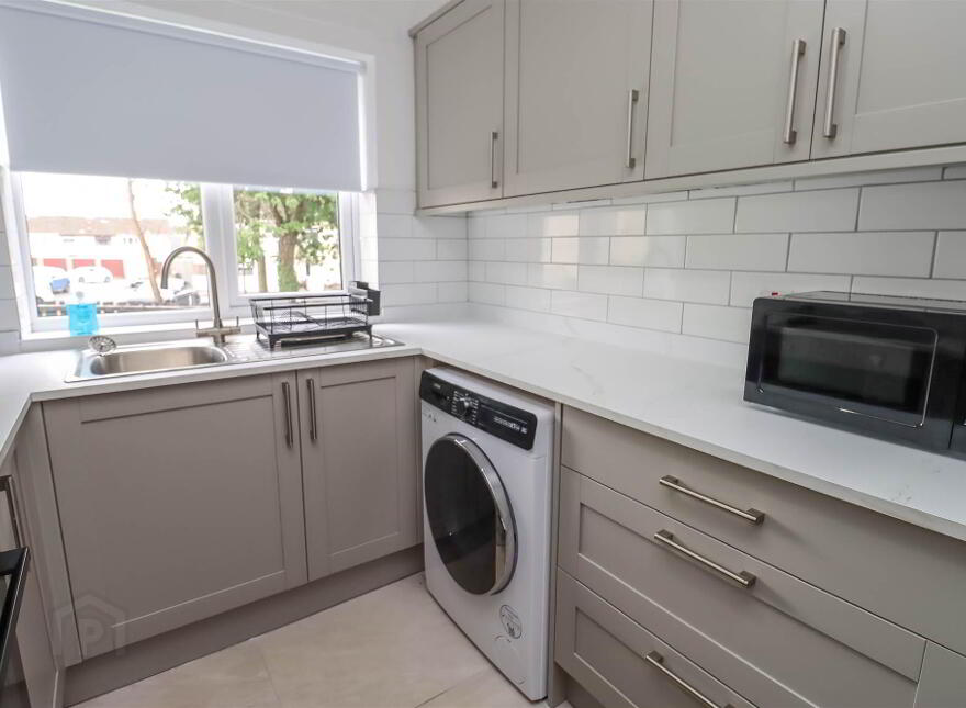 42, A Enler Park West, Dundonald, Belfast, BT16 2DS